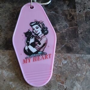 Happy Valentine's Retro motel keychain My Cat Never Broke My Heart
